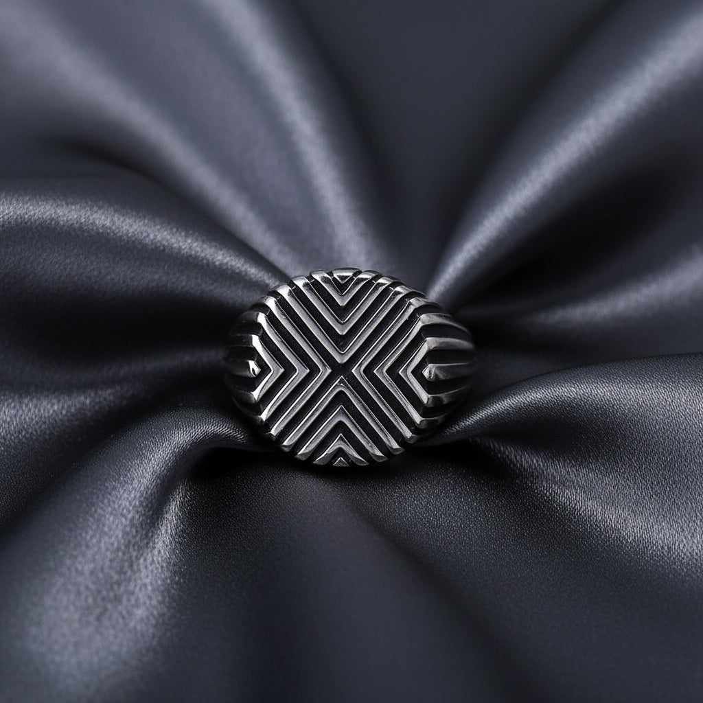 Cross Retro Punk Ring