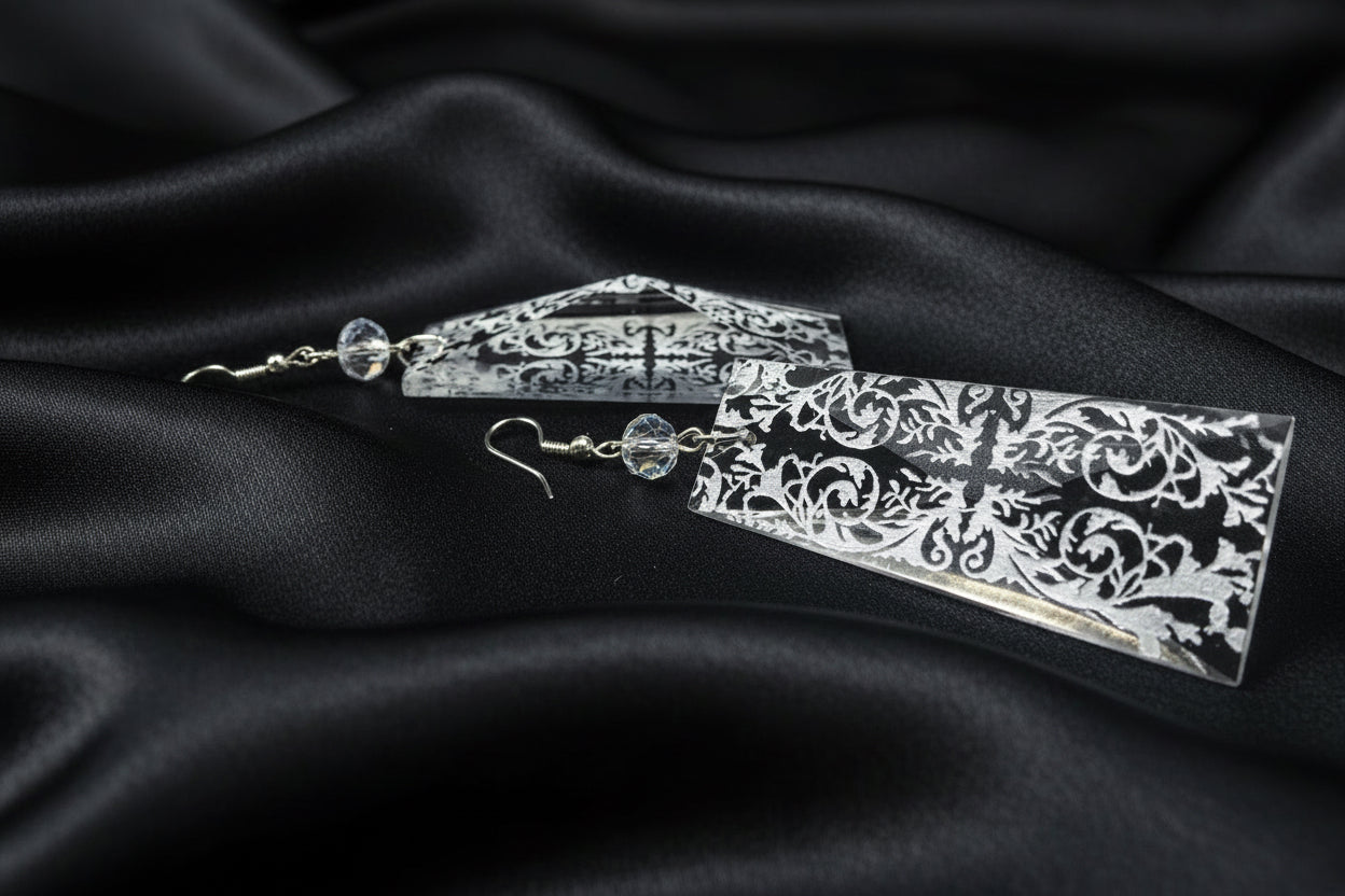 ⚜️Baroque Lace Glass Baguette Earrings