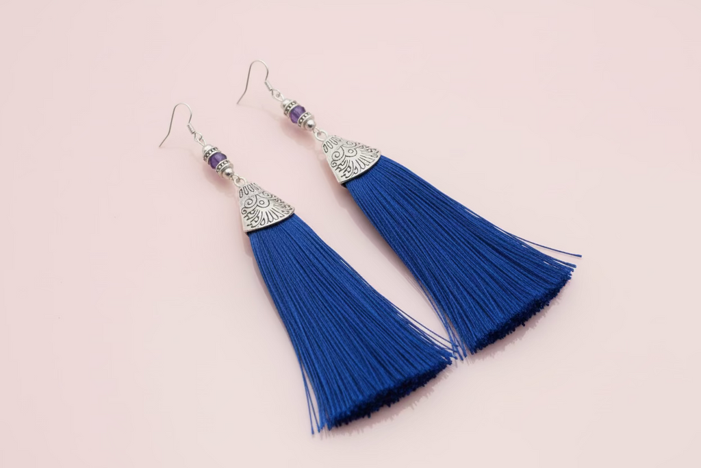 Tassel Me This 🐝