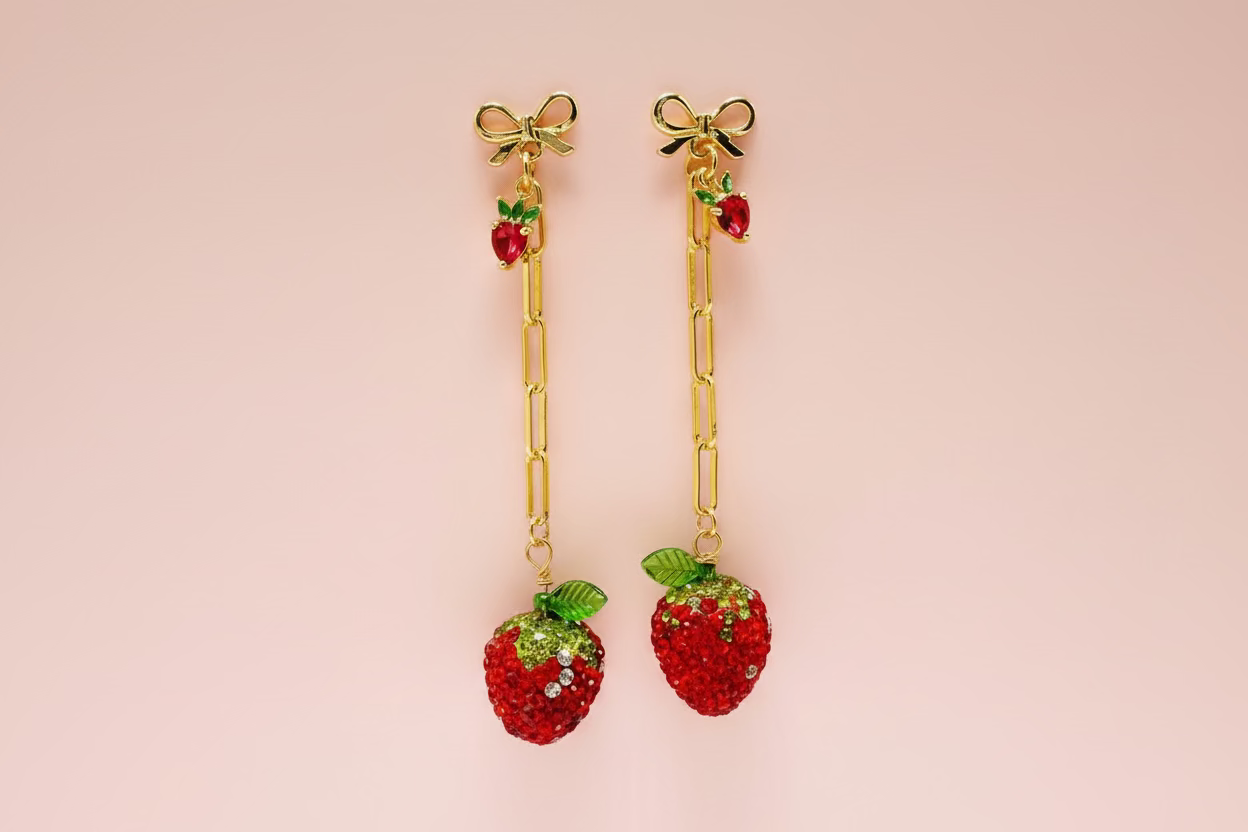 Strawberry Fields 🐝