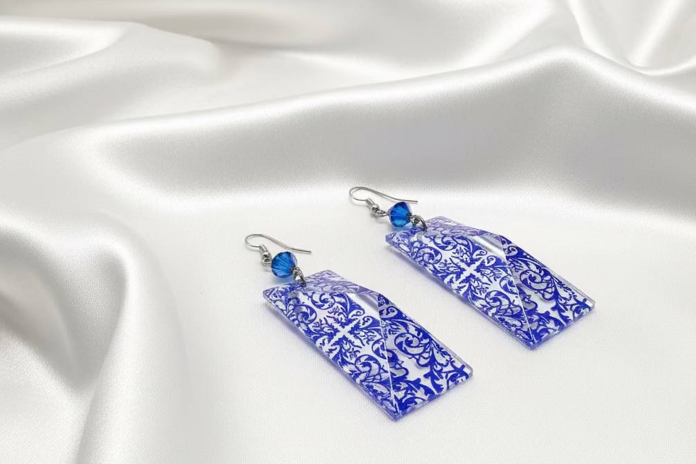 ⚜️Baroque Lace Glass Baguette Earrings
