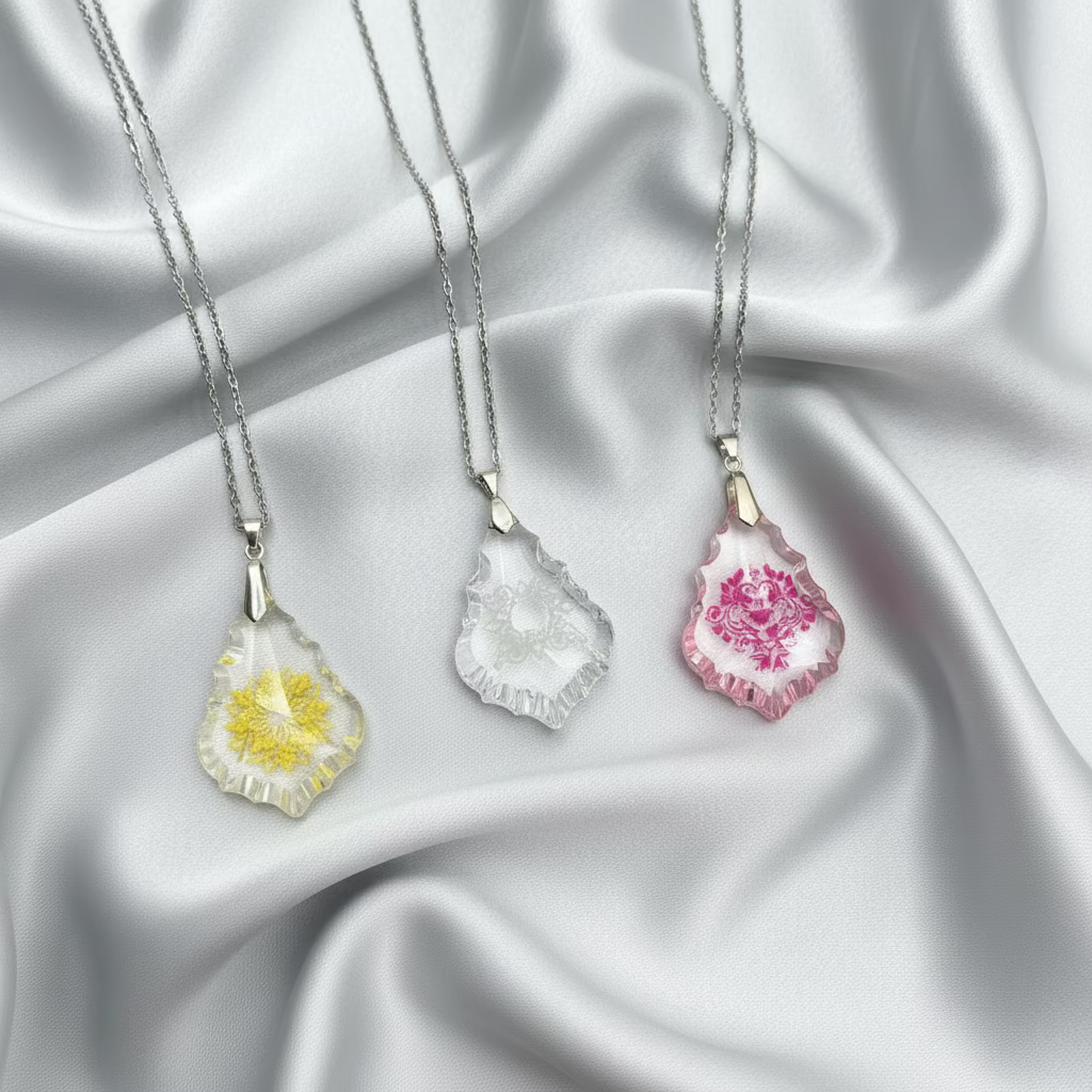 ⚜️Baroque Glass Drop Pendant