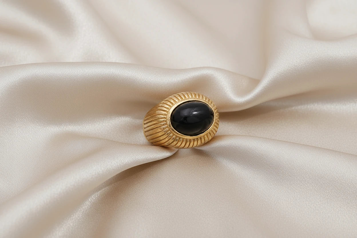Oval Black Agate Stripe Ring