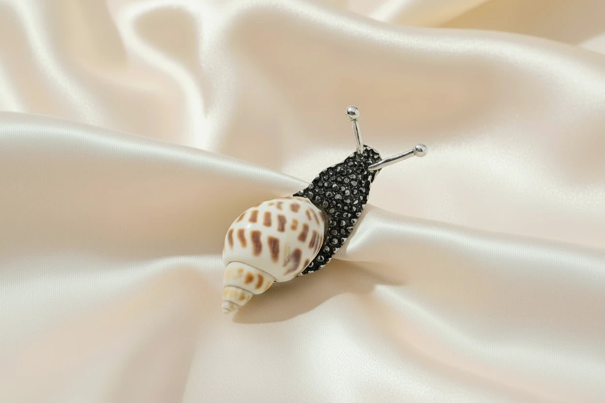Snail Rhinestone Inlaid Brooch