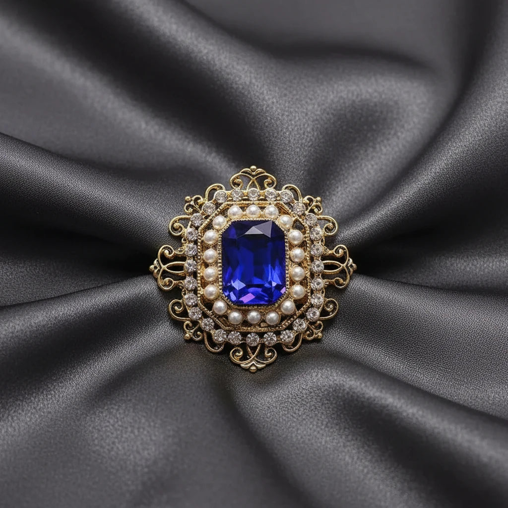 Vintage Rhinestone Brooch