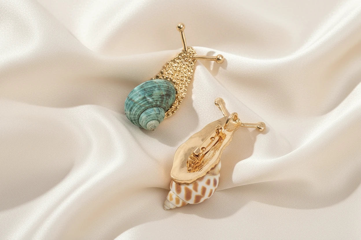 Snail Rhinestone Inlaid Brooch
