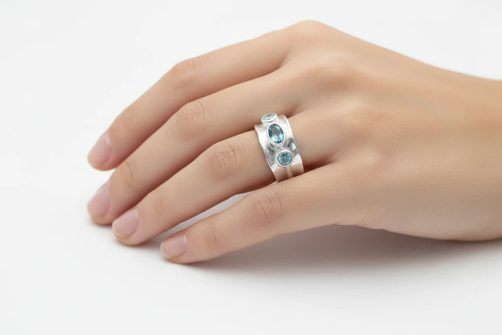 Three stone Bezel Band