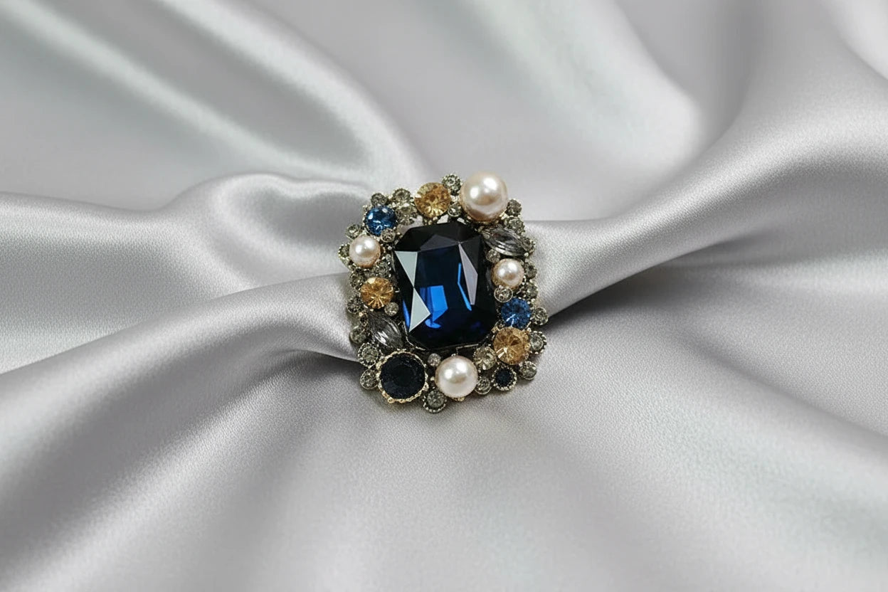 Pearl Crystal Square Brooch