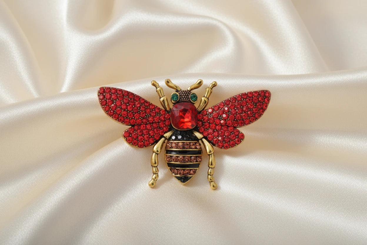Shining Bee Brooch