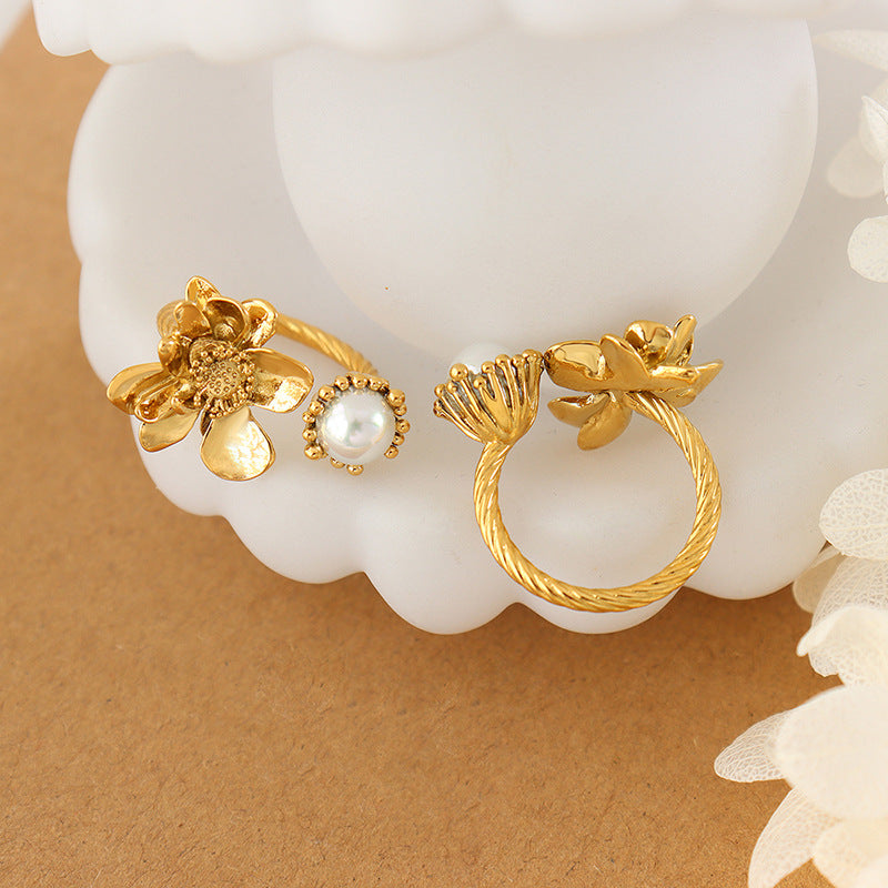 French Retro Floral Ring